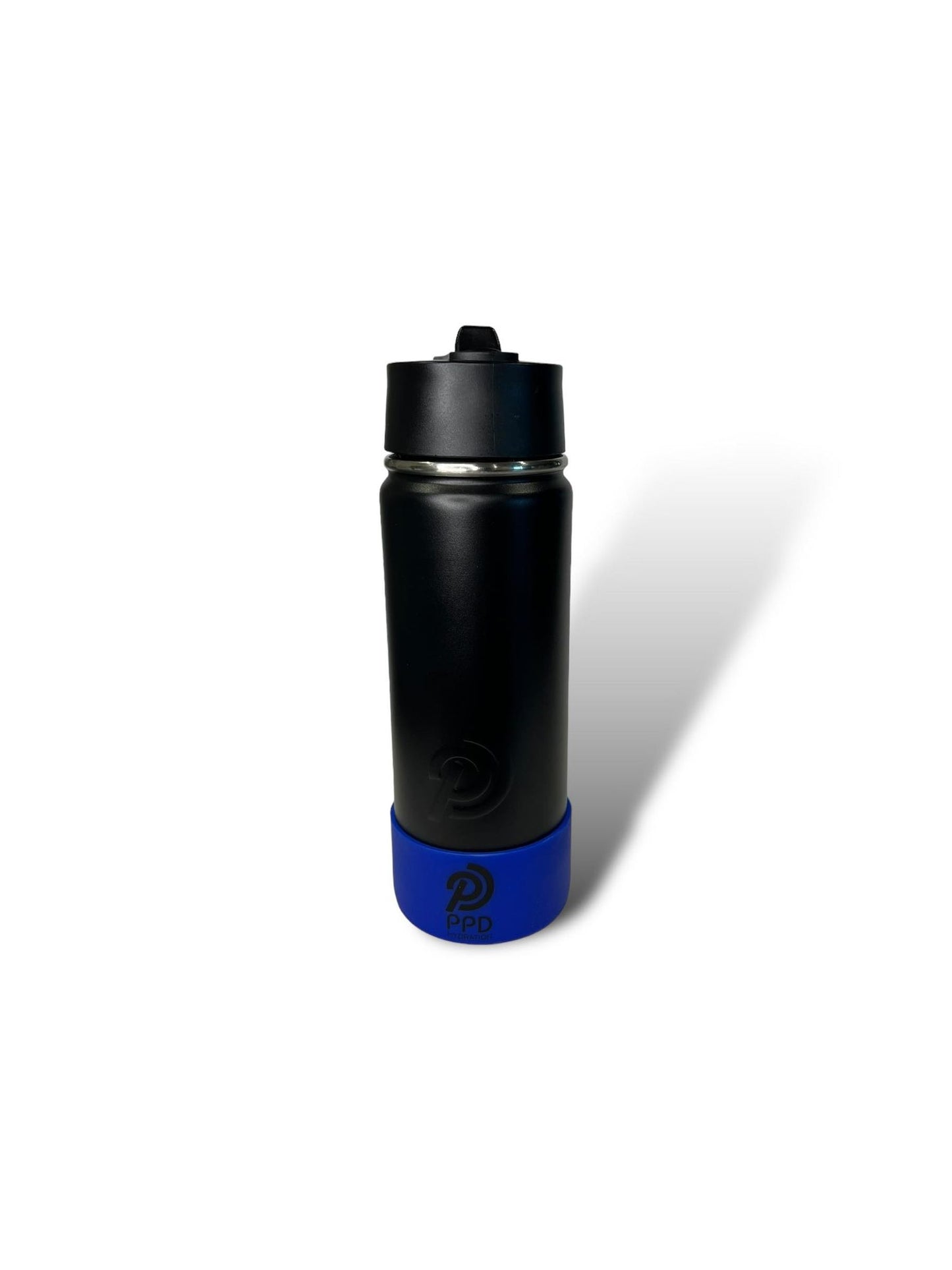 black 750ml 25oz stainless steel double insulated water bottle with dark blue bumper and sports lid with long straw engravable